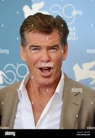 Deb Pierce's Instagram, Twitter & Facebook