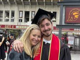 They have a son, julian murray stern. Lisa Kudrow S Son Julian Murray Stern Graduates From Usc The Friends Star Is Happy Proud Pinkvilla