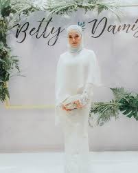 Neelofa nikah pu riz di kelantan. Neelofa Neelofa Hijab Lofa There Are A Few Things That I Love More Than White Weddings And Weddings Are Maxi Dress Wedding Malay Wedding Dress Nikah Dress
