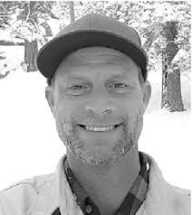 Shane Derrick's Instagram, Twitter & Facebook