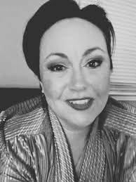 Heidi Sass's Instagram, Twitter & Facebook