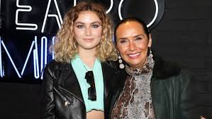 Mayra Rojas revela cómo cuida del crimen a su hija mayor, Ivanna