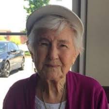 Lorene Hardy's Instagram, Twitter & Facebook