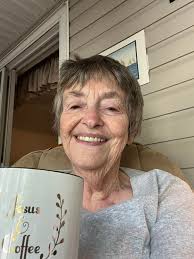 Morning coffee family. I'm starting to feel better,although I don't like  steroids they make me grumpy and bloated. Here are a few pictures to catch  you up