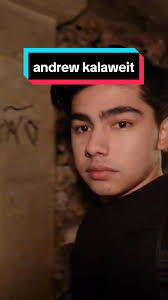 Andrew Kalaweit Umur