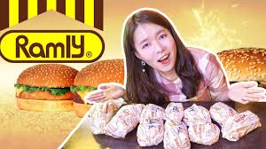 Restoran ramly burger @ rnr gunong semanggol. Orang Korea Mencuba Semua Burger Ramly Semua Dalam Menu Ep05 Youtube