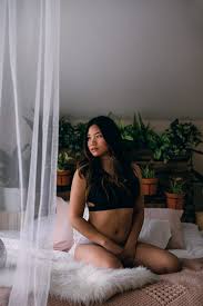 In-home boudoir | Kim - Janine Rose Photography