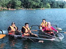 Tadom hill resorts boasts almost 40 acres of limestone hills, lakes and trees, boasting many exciting features and activities, this place is perfect for those who want to escape from the hustle and bustle of city life and unwind. Pengalaman 2 Hari 1 Malam Di Tadom Hill Resorts Emilinda