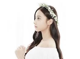 당시 이현주 양이 본인의 텀블러임을 얘기해 이나은 양은 바로 사과를 했으며, 이현주 양 또한 멤버들과 나눠 먹은 것이 당시 상황이라고 해명했다.이 외에도 매니저 편애 의혹, 이현주 어머니가 회사를 방문했지만 멤버들이 무시했다는 의혹 등에 대해서도. 8akuzofjxquajm
