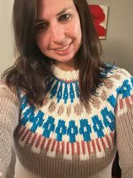 Brianna's sweater pattern from Season 7 recreated in different colors