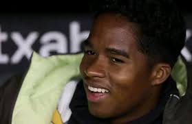 المضلوم اعلاميا فراشيسكو ايسكو مع افضل لاعب في التاريخ أنتوني