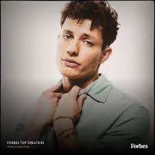 Alicia Mccurdy's Instagram, Twitter & Facebook