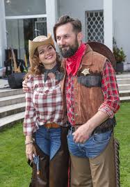 Stejné nadšení prožívala i marta, když byla ještě dítě. Jandova Se Nechala Tetovat S Kamaradkou Co Ji To Hnizdi Na Ruce Ahaonline Cz