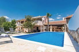 Villa Mendula Villas For Rent In Benkovac Zadar County Croatia Zadar County Renting A House Villa