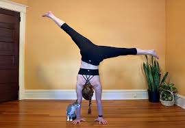 Holding a handstand against a wall for 10 seconds, for 5 repetitions at a time. Yes You Can Learn To Handstand After 40 Here S How Viva Fifty
