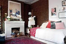 5 Ways To Arrange Furniture In A Small Bedroom 4 Bonus Tips For Making The Most Of It Home Decor Furniture Arrangement Small Bedroom