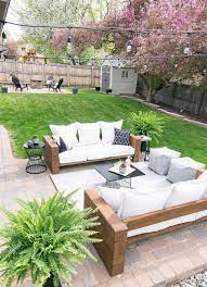 Repurposed Exterior Furnishings Projects To Smarten Up Your Space Diy Patio Diy Outdoor Furniture Diy Garden Furniture