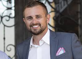 Matt Bowling's Instagram, Twitter & Facebook