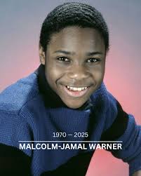 So sad to hear the news of @malcolmjamalwar's passing. Our paths crossed a  few times and he was always so kind, and so sweet. He will be very missed.  He was sitcom