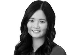 Sara Maki's Instagram, Twitter & Facebook