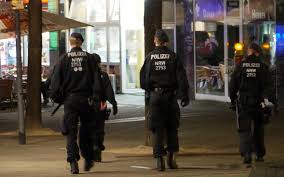 Große razzia gegen hooligans im ruhrgebiet: Wieder Razzien In Essen Nach Massenschlagerei Radio Essen