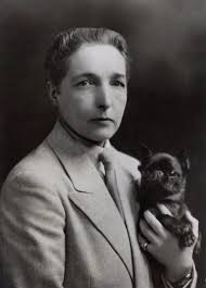 Megan Sinclair gets a visit from English Poet Radclyffe Hall ahead of the  Deschutes Public library's Literary Ghost Walk.