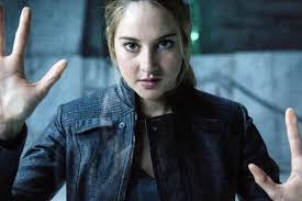 Shailene diann woodley (born november 15, 1991) is an american actress. 10 Potret Transformasi Shailene Woodley Bintang Divergent Aktivis