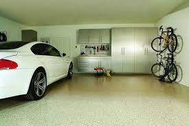 Kombinasi warna cat rumah ini bisa kamu lakukan dengan 2 atau 3 warna sekaligus asalkan masih enak dipandang mata. Model Warna Cat Interior Garasi Tampak Bagus Rumahminimalispro Com