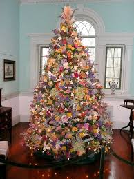 There are plenty of ways to make your christmas tree come to life this holiday season—and create a look your whole family will love. Decorated Xmas Trees Christmas Tree Themes Christmas Tree Images Holiday Christmas Tree