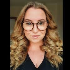 Kerry Newby's Instagram, Twitter & Facebook