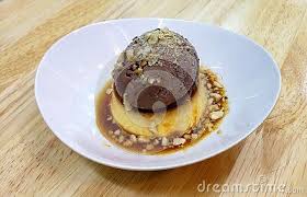 Vietnam Hue Local Delicacy Dessert Vietnamese Huea S Specialties Sweet Egg Pudding Flan Quesillo Chocolate Ice Cream Peanuts In 2020 Chocolate Ice Cream Food Desserts