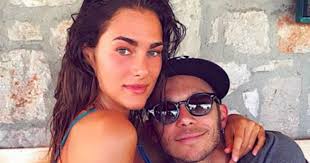 La fidanzata francesca sofia novello è incinta di una femmina. Francesca Sofia Novello Chi E La Modella Fidanzata Con Valentino Rossi