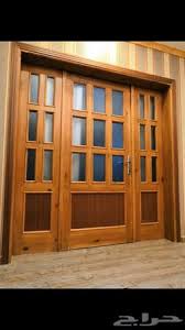 باب خشب سويدي لون عسلي