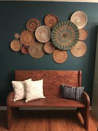 Save $250 on an apt2b sofa when you donate your old couch. Wohnzimmer Mit Smartem Licht Home Decor Basket Wall Decor Decor