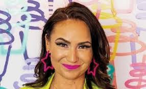 Stephanie Boswell's Instagram, Twitter & Facebook