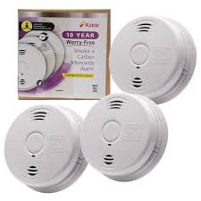 Find great deals on ebay for carbon monoxide fire detector. Kidde Pro 10 Year Worry Free Hardwired Combination Smoke And Carbon Monoxide Detector With Voice Alarm 3 Pack 21030259 The Home Depot