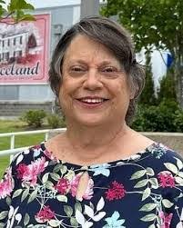 Alice Steel's Instagram, Twitter & Facebook