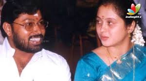 Solar Star Raja Kumaran Took Actor Avatar Inspite Of Devayani S Advice Vallavanukku Pullum Aayudham Youtube Devayani and husband director rajakumaran devayani and husband with daughter priyanka kumaran and iniya kumaran. solar star raja kumaran took actor avatar inspite of devayani s advice vallavanukku pullum aayudham