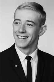 Who Remembers the comic strip called  *[Doonesbury](https://en.wikipedia.org/wiki/Doonesbury)? Today is ***Garry  Trudeau***'s 76th Birthday! ***Garretson Beekman Trudeau** (born July 21,  1948) is an American [cartoonist](https://en.wikipedia.org/wiki ...