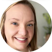 Kay Parsons's Instagram, Twitter & Facebook