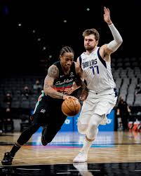 Spurs' games have a total points bet of 222.4 points this season, 0.4 points more than the over/under for this game. Photos Spurs Vs Mavericks 1 22 San Antonio Spurs