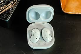 Samsung S Galaxy Buds Live Are A Direct Shot At Apple S Airpods Pro Tech