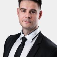 90+ Profile mit dem Suchbegriff „Miklas“