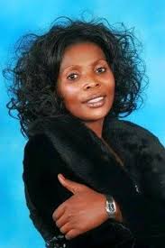 Bwana Yesu asifiwe!! Naomba tujuzane wapendwa, mwenye taarifa sahihi kuhusu  Rose Mhando atujuze, maana taarifa zilizopo zinachanganya. Je, yuko wapi?  Je, ni kweli alibadili dini na kuwa muislamu hivi karibuni? Je, ni