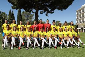 Seleção brasileira fecha fase inicial com maior número de chutes a gol, mas sofre pelo alto primeira fase com duas vitórias e um empate mostra predomínio do brasil em chances de gol, controle do jogo e boas opções no banco. Mulheres Se Juntam Para Torcer Pela Selecao Brasileira Feminina Em Manaus Amazonia Real