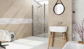 basic badkamer met mozaiek tegels in de douche de wand in de rest van de badkamer is natuursteenlook die halverweg badkamer beige badkamer badkamer inspiratie