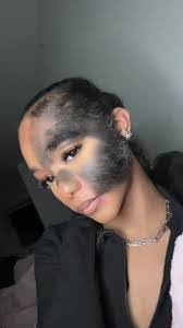 Diamond Gee's Instagram, Twitter & Facebook