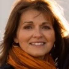 Jaime Pfisterer (@novelidealib)