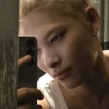 Best AI Chat Character Ryan Baran: Explore Profiles & User comment|Polybuzz  AI Chat