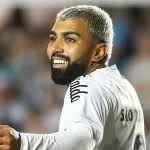 Copa América: Argentina vence, Messi desencanta e vai à final em casa